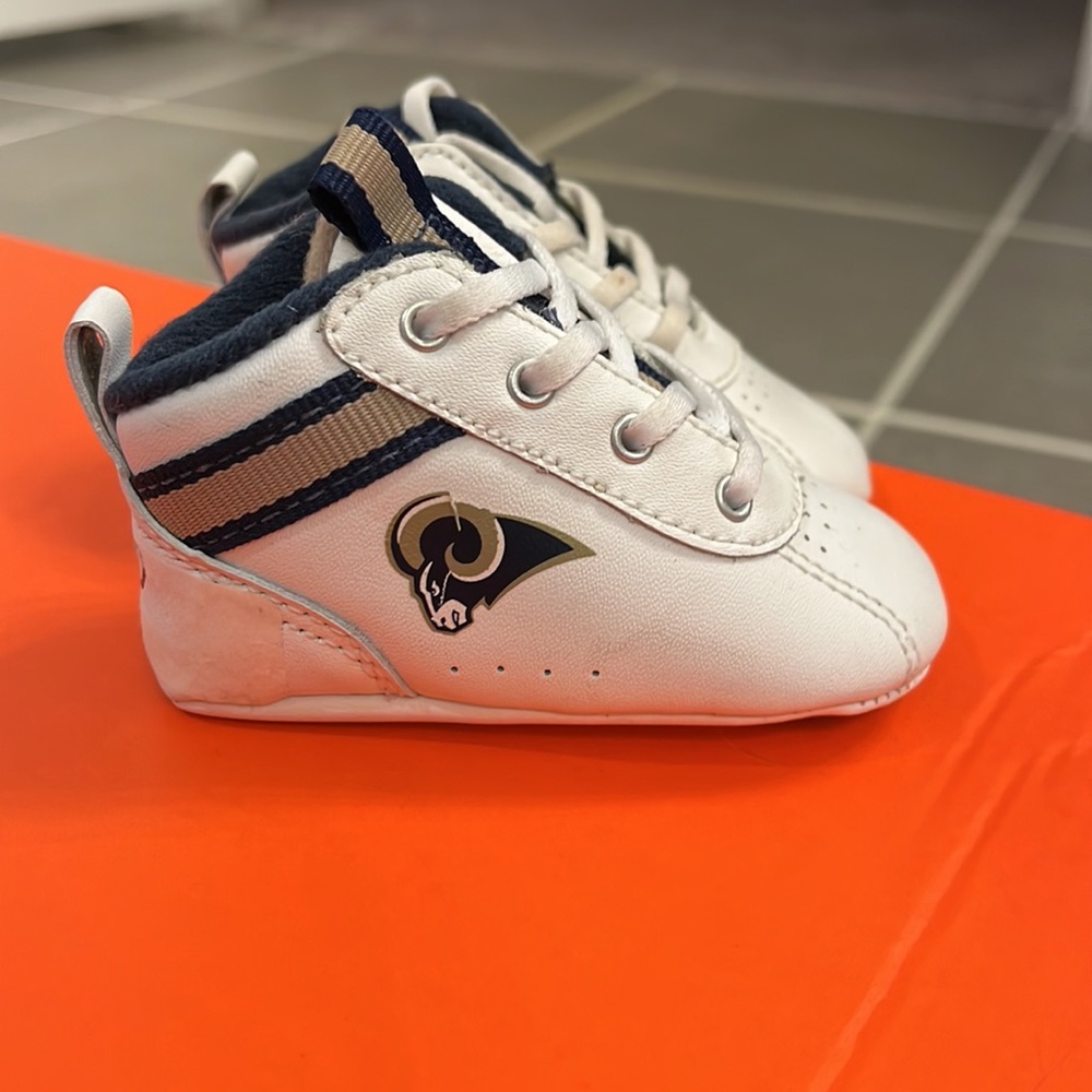 Los Angeles Rams NFL Reebok Infant Baby Crib Shoes Size 1 soft bottoms Sneakers